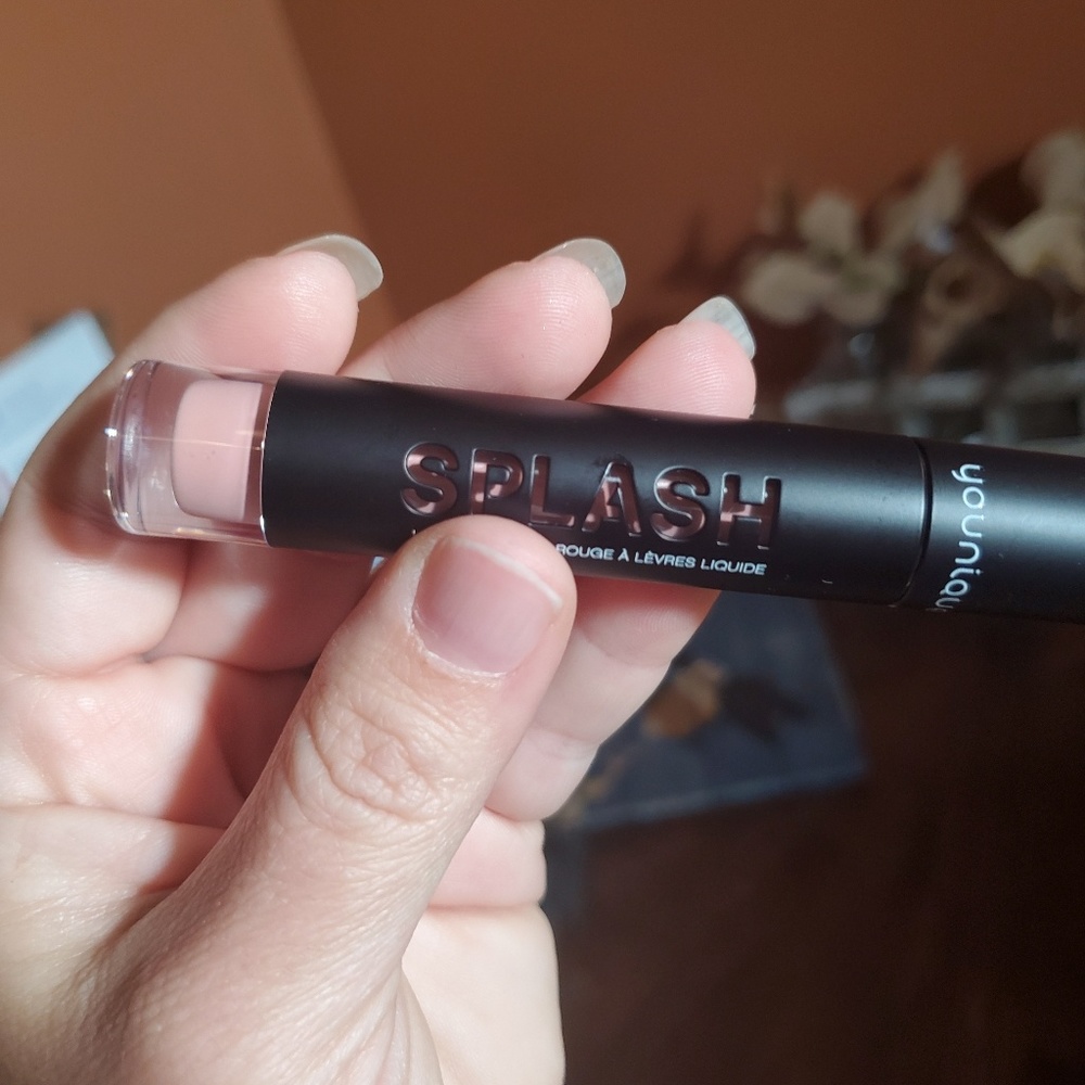 Splash lipstick